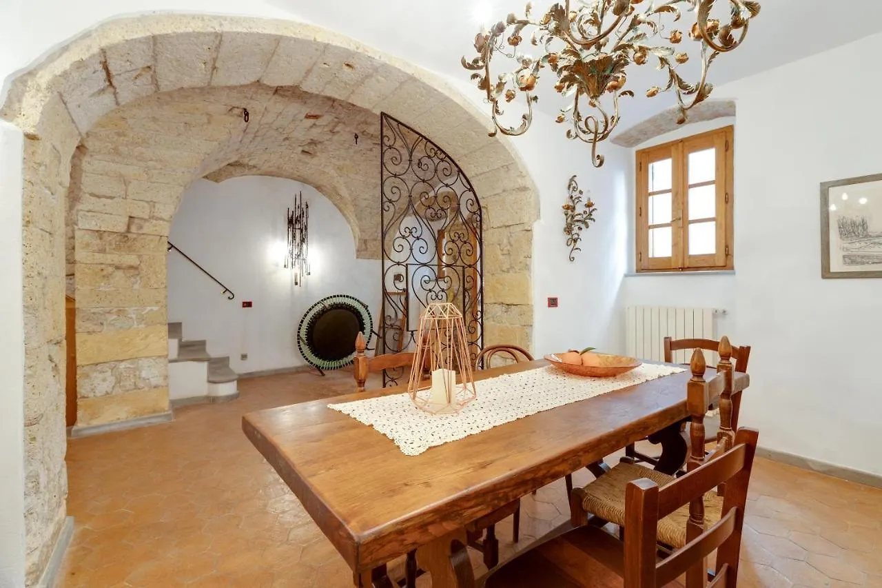 Casa Verdi Con Vista Cattedrale كوغليري بيت للعطل